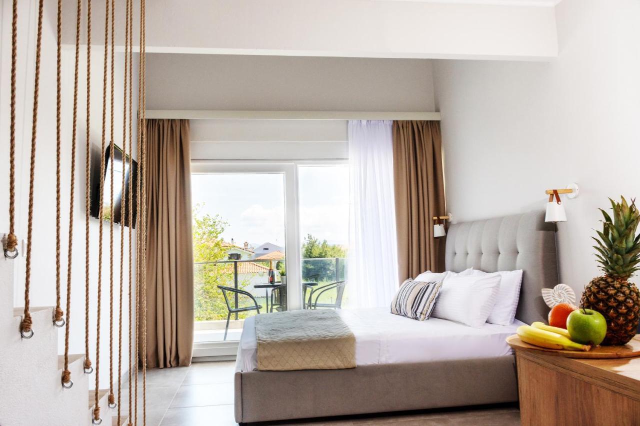 Sithon Diamond Suites 1 Nikiti  Dış mekan fotoğraf
